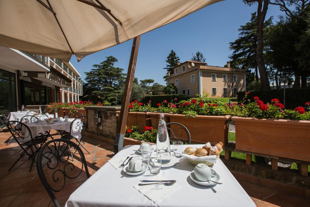 Appia Park 4*